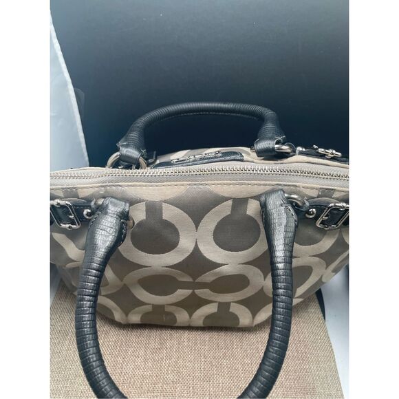 Coach Ashley Signature Satchel Khaki & Black Trim Plum Interior - Picture 4 of 12